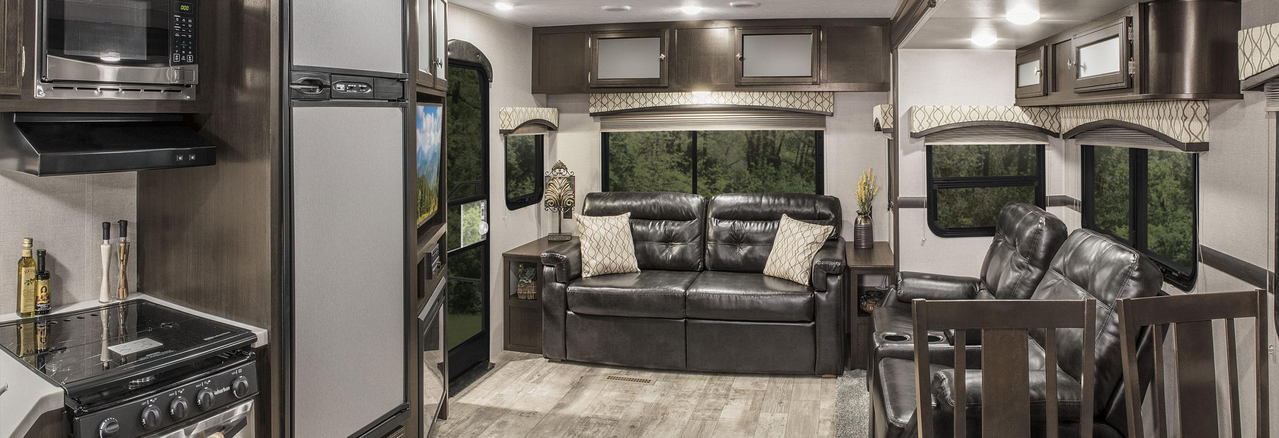 2018 Venture RV SportTrek Touring Edition STT322VRL Travel Trailer Living Room