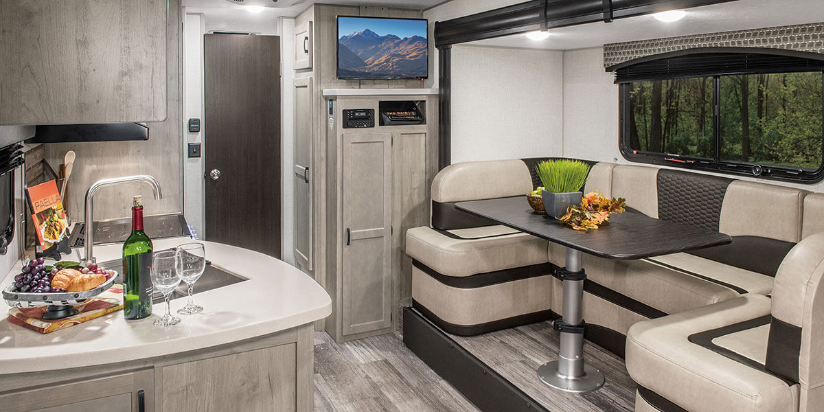 2020 Venture RV Sonic X SN220VRBX Travel Trailer Dinette