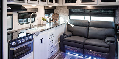 2020 Venture RV Stratus SR271VRS Travel Trailer Kitchen