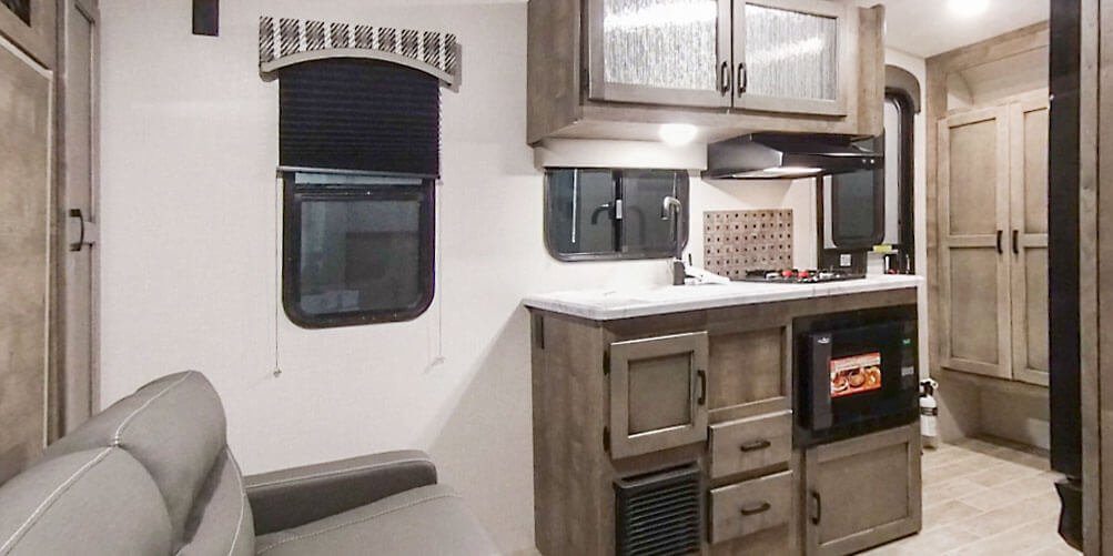 2021 Venture RV Sonic Lite SL150VRK Travel Trailer Kitchen